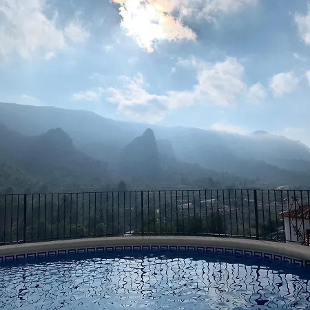 Montesolana Villa *